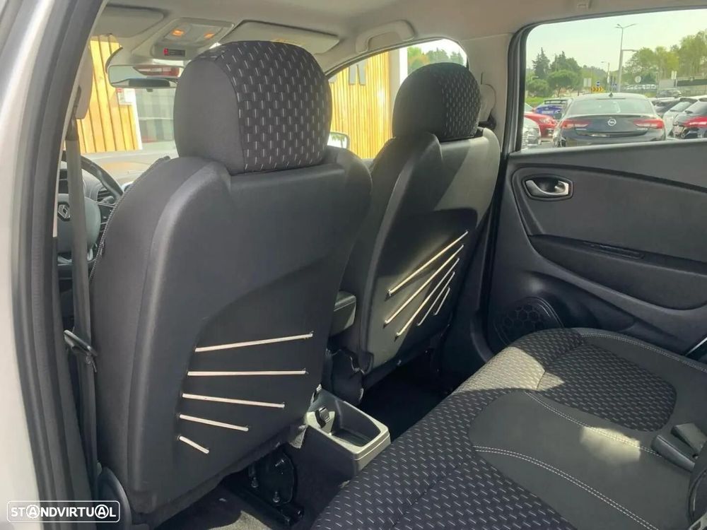 Renault Captur - 17