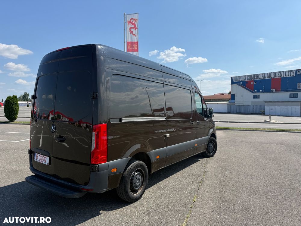 Mercedes-Benz Sprinter - 6