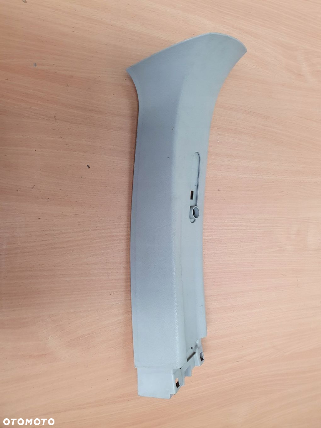 OSŁONA SŁUPKA PASA OPEL COMBO D DOBLO II 735455903 - 2