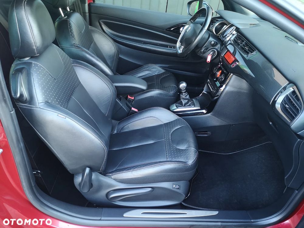 Citroën DS3 THP 155 Red Edition - 21