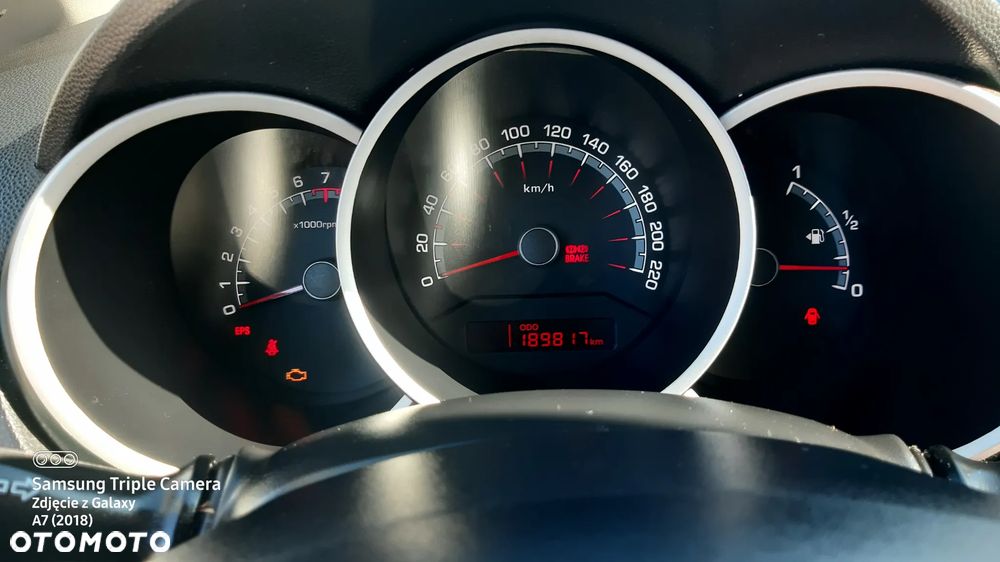 Kia Venga - 3