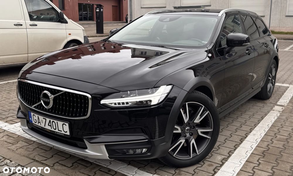 Volvo V90 Cross Country