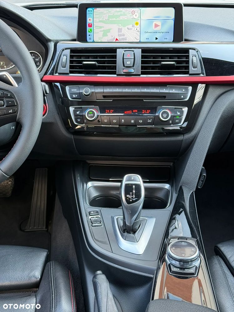 BMW Seria 3 320d Efficient Dynamics Sport Line - 33