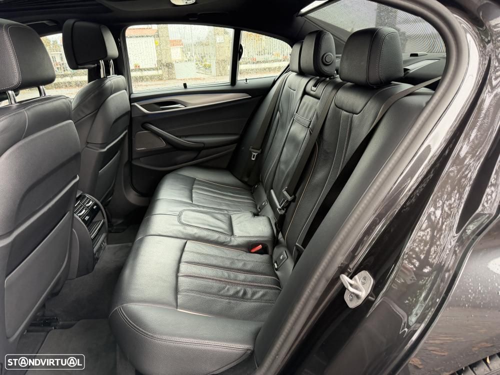 BMW 530 e Pack M - 26