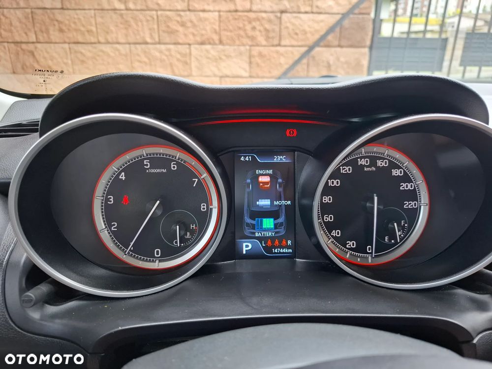 Suzuki Swift 1.2 Dualjet SHVS Premium Plus CVT - 13