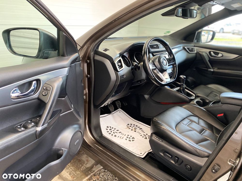 Nissan Qashqai 1.3 DIG-T TEKNA - 4