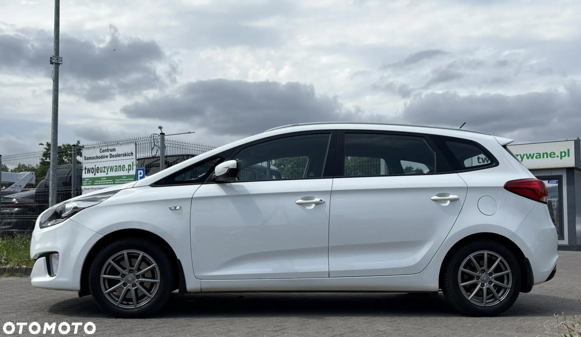 Kia Carens 1.6 GDI M - 4