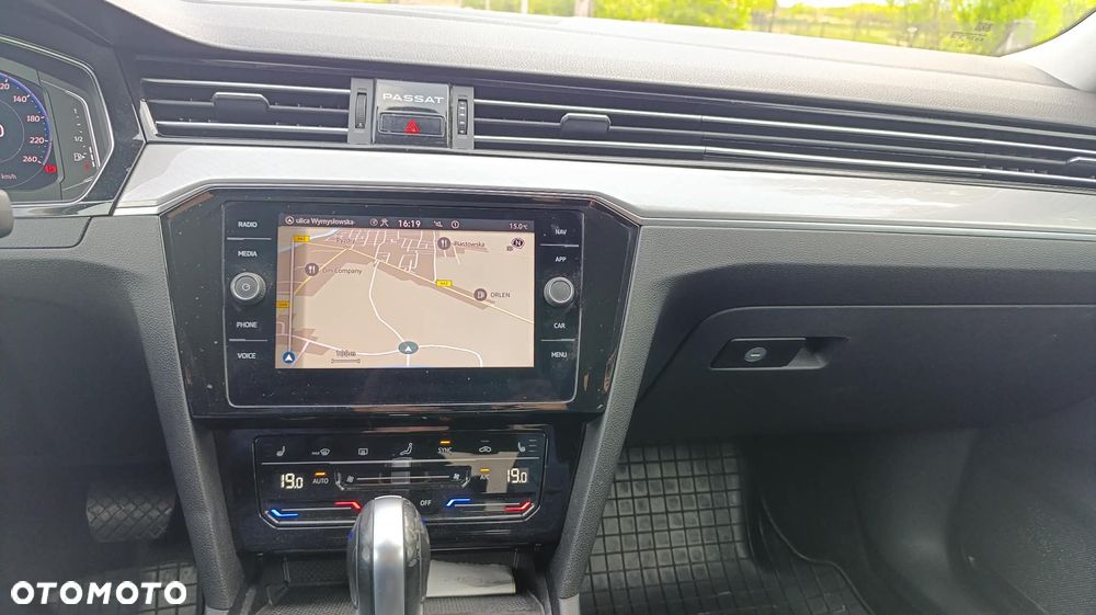 Volkswagen Passat 2.0 TDI EVO Business DSG - 10