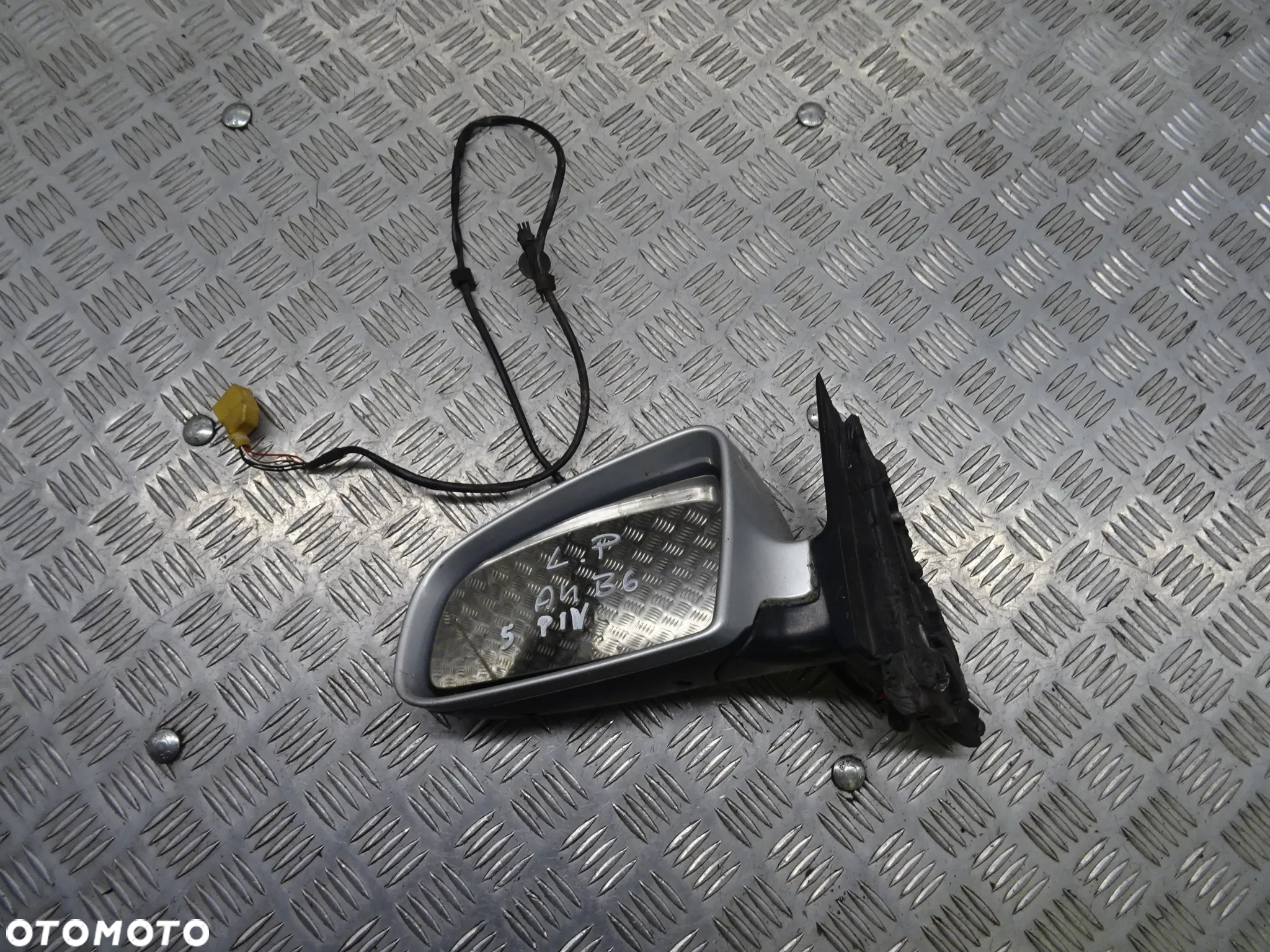 AUDI A4 B6 SEDAN 00-06 1.9 TDI AWX LUSTERKO ZEWNĘTRZNE LEWE PRAWE 5 PINÓW - 9