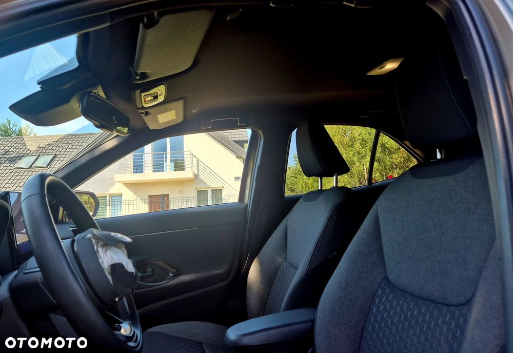 Toyota Yaris Cross 130 1.5 VVT-i Team Deutschland - 16