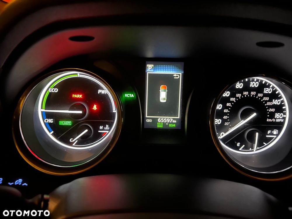 Toyota Camry 2.5 Hybrid Executive CVT - 8