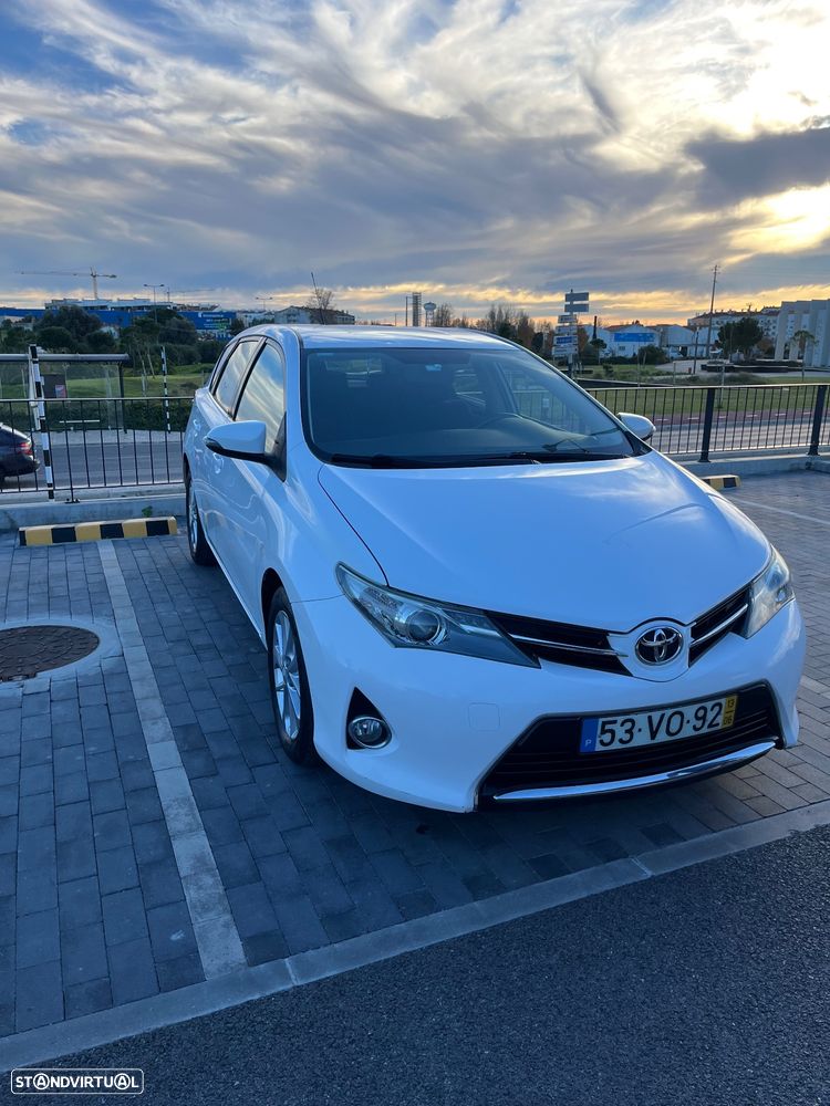 Toyota Auris 1.4 D-4D - 1