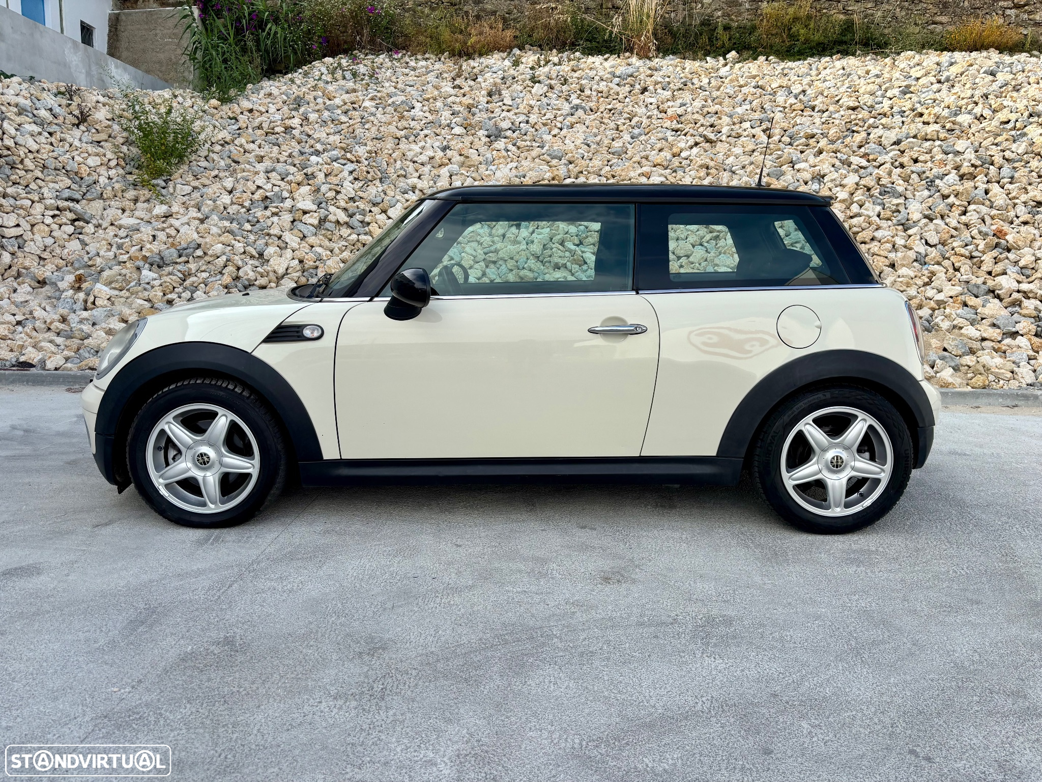 MINI 3 Portas Cooper D - 21