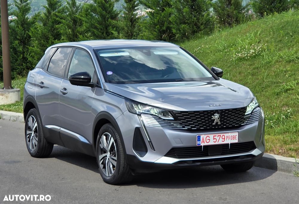 Peugeot 3008 PureTech 130 Stop & Start GPF EAT8 Allure - 4