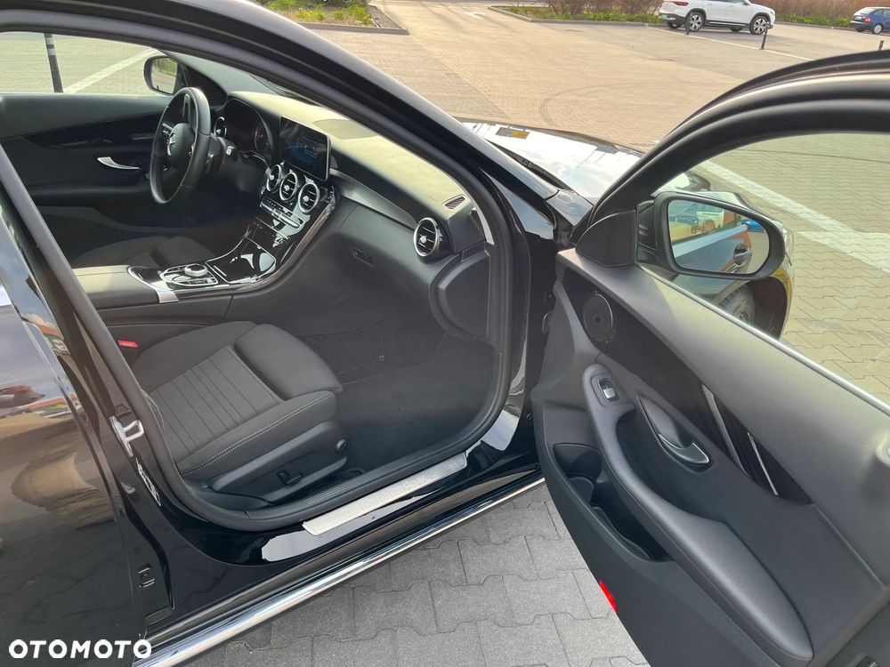 Mercedes-Benz Klasa C 160 9G-TRONIC - 8