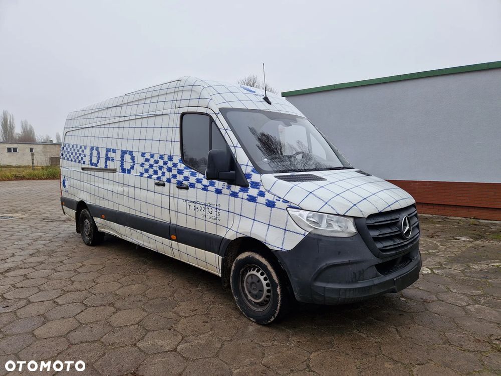 Mercedes-Benz SPRINTER 317 - 1