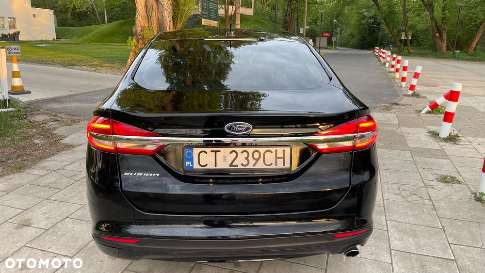 Ford Fusion - 4