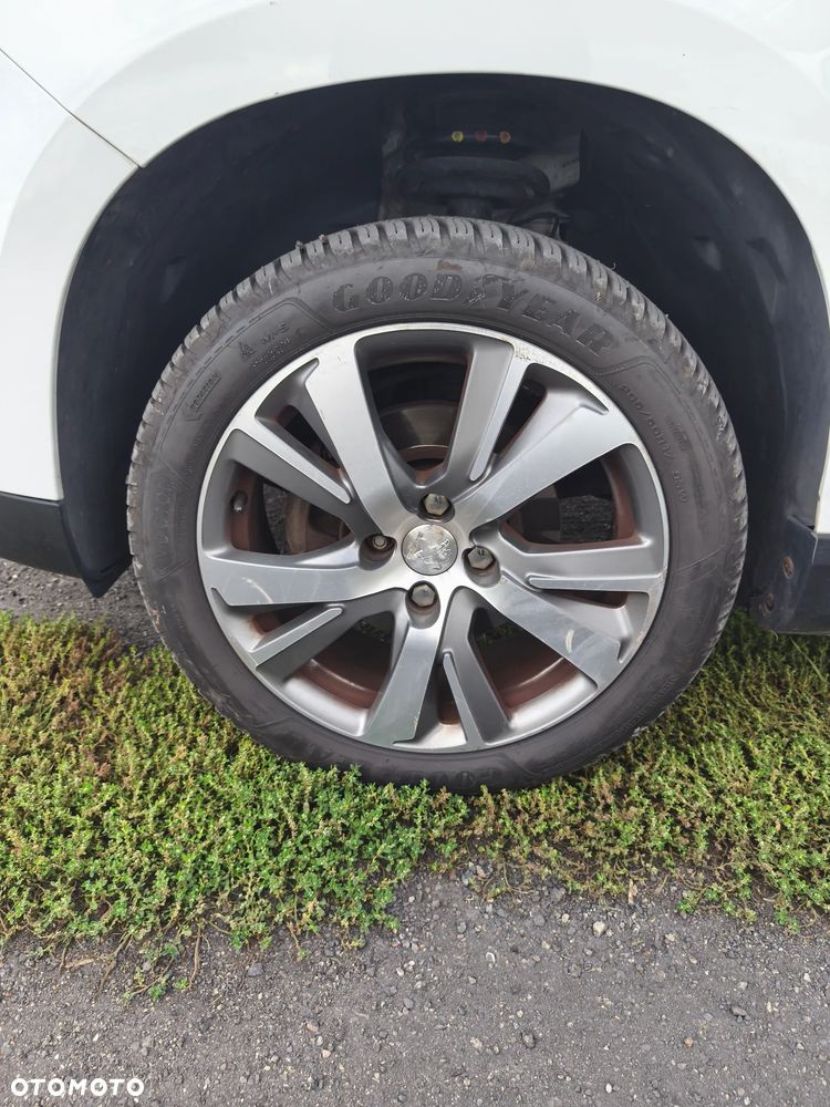 Peugeot 2008 1.6 VTi Allure - 16