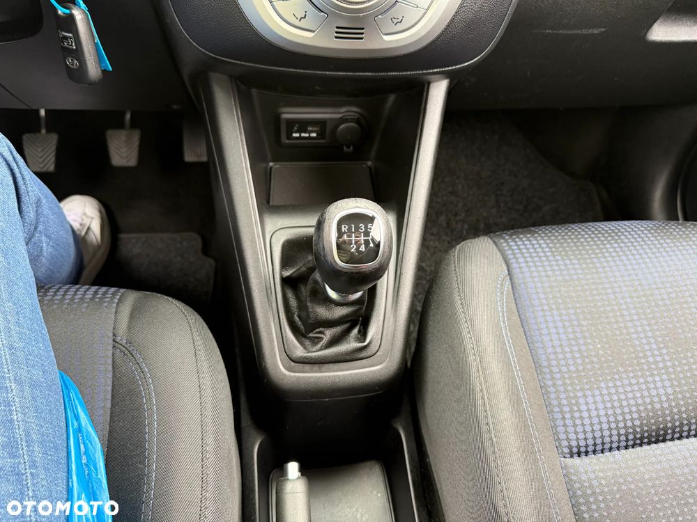 Hyundai ix20 1.4 Comfort - 16