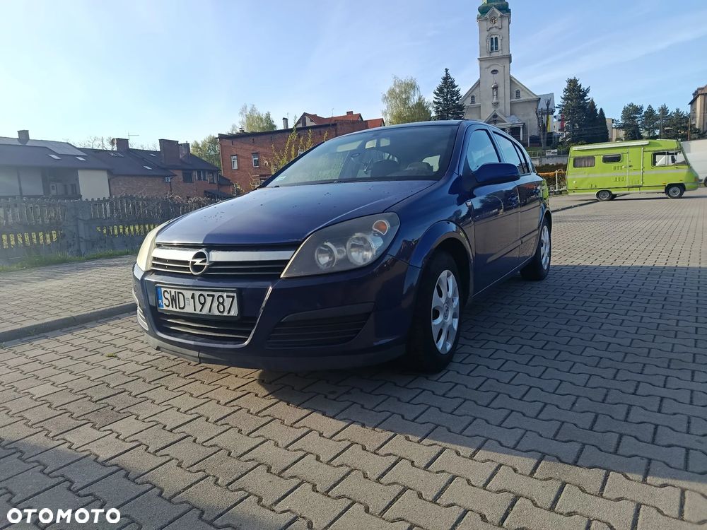 Opel Astra 1.6 Essentia - 1