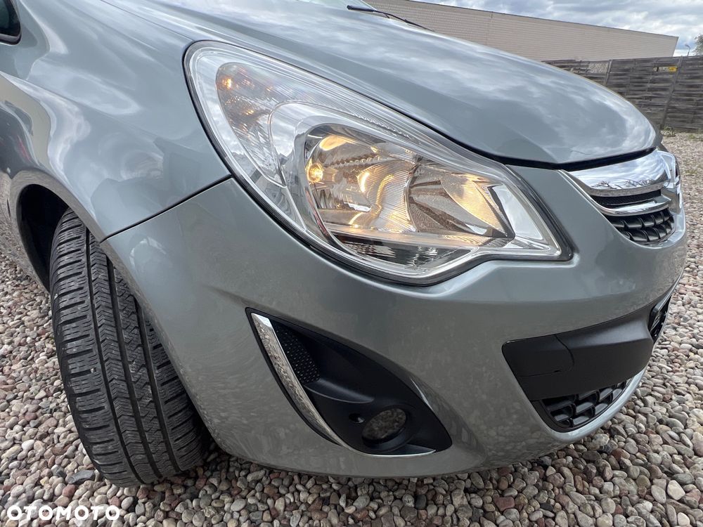 Opel Corsa 1.4 16V Innovation - 31