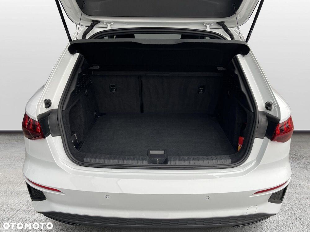 Audi A3 Sportback - 11
