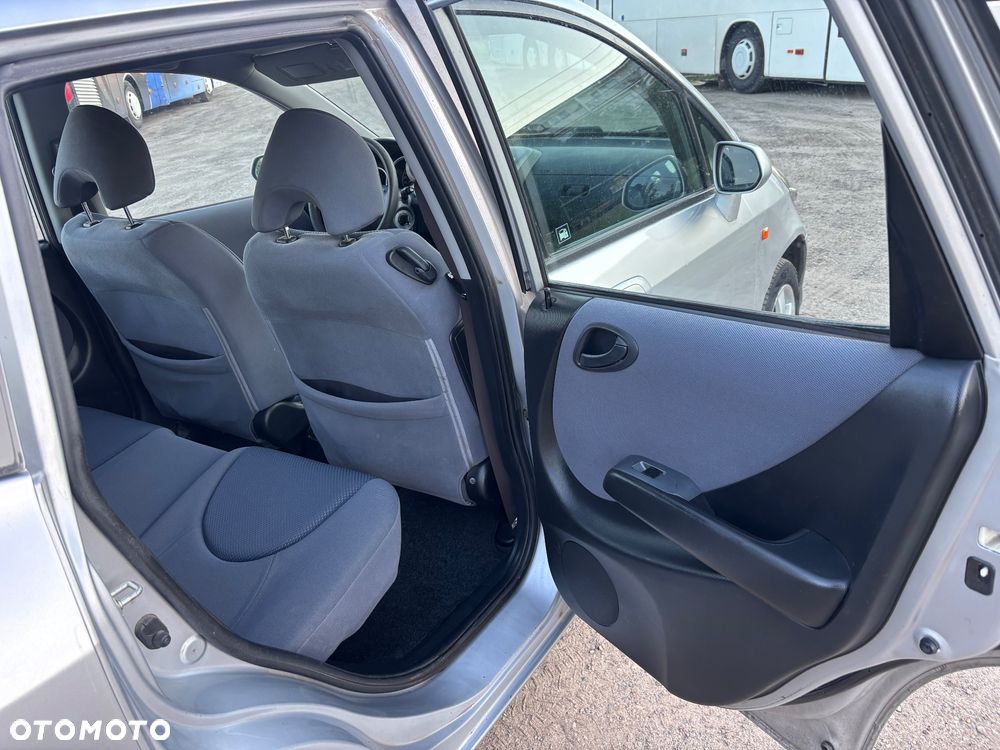 Honda Jazz 1.4 CVT LS - 12