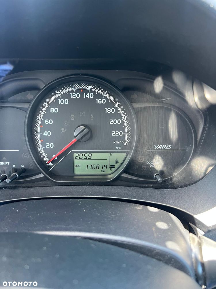 Toyota Yaris - 3