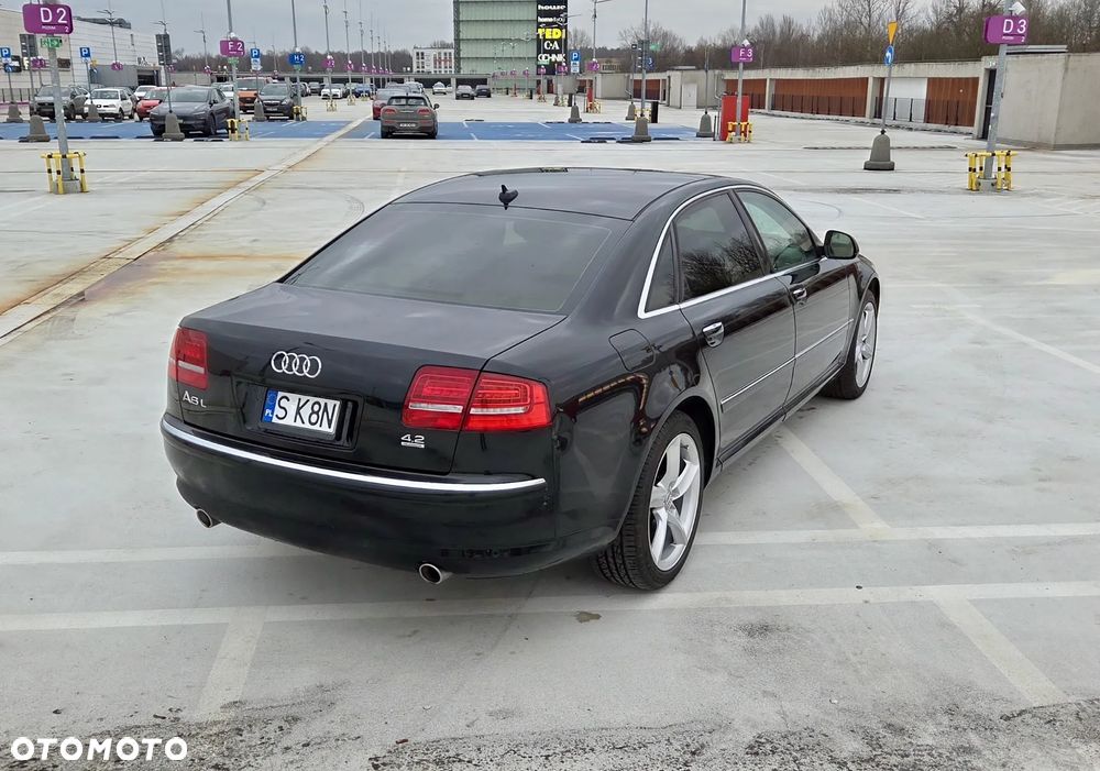 Audi A8 4.2 FSI Quattro - 8