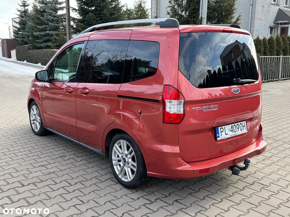 Ford Tourneo Connect 1.5 TDCi Titanium - 3