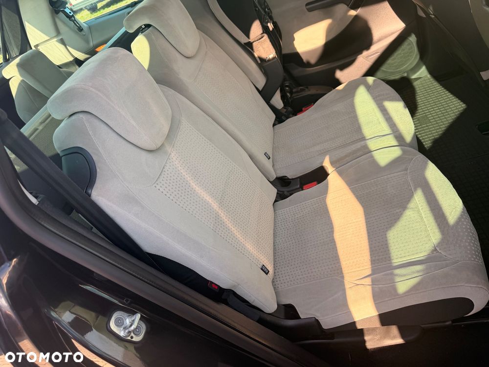 Citroën C4 Picasso - 19