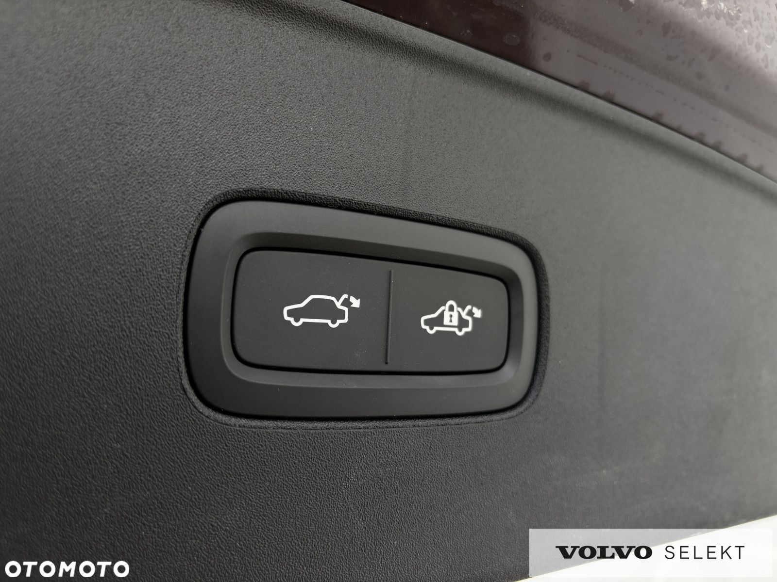 Volvo EX90 - 27