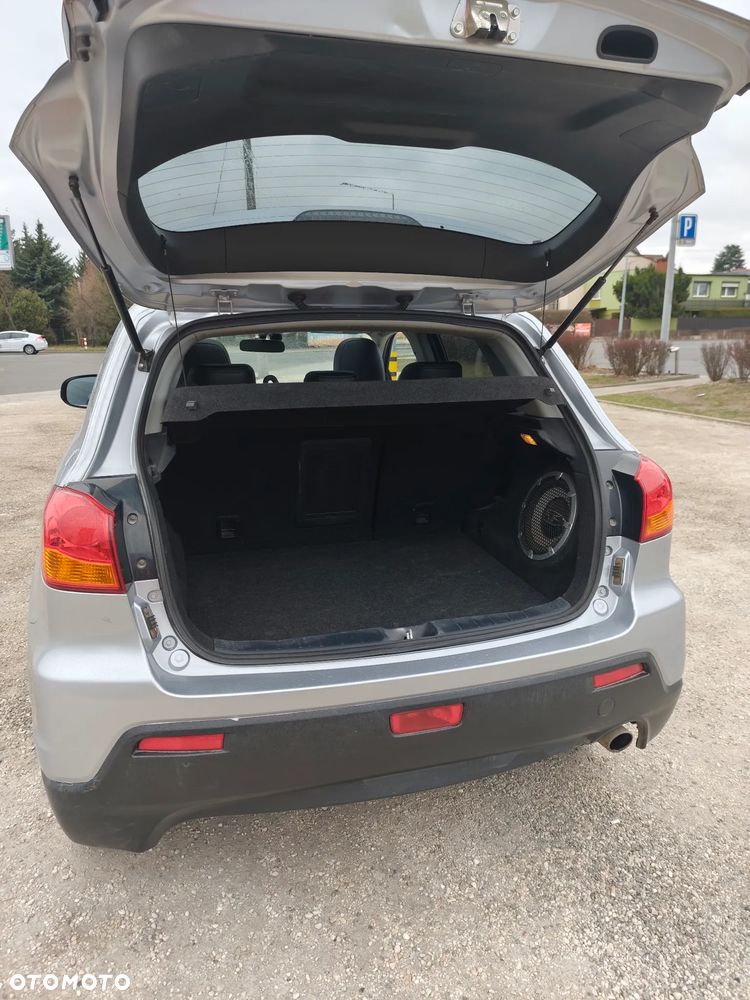 Mitsubishi ASX 1.8 DID Instyle NAVI 4WD AS&G - 9