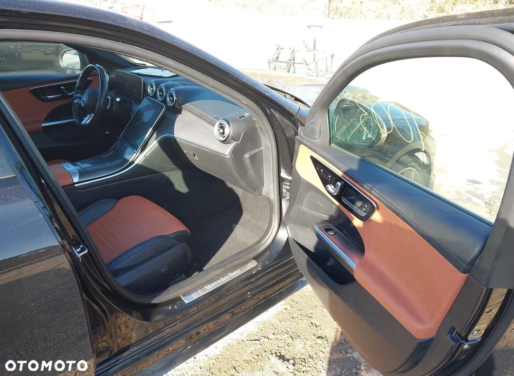 Mercedes-Benz Klasa C 300 4Matic 9G-TRONIC AMG Line Advanced - 6