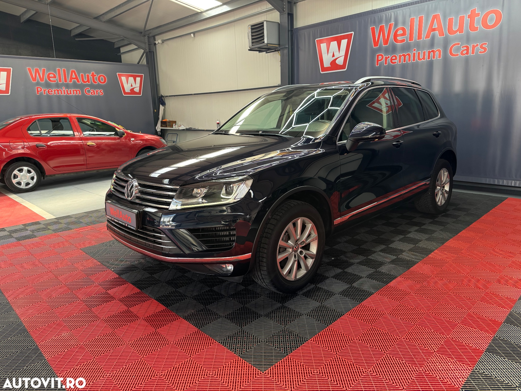 Volkswagen Touareg - 2