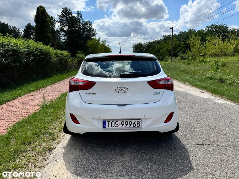 Hyundai i30 blue 1.6 CRDi Classic - 5