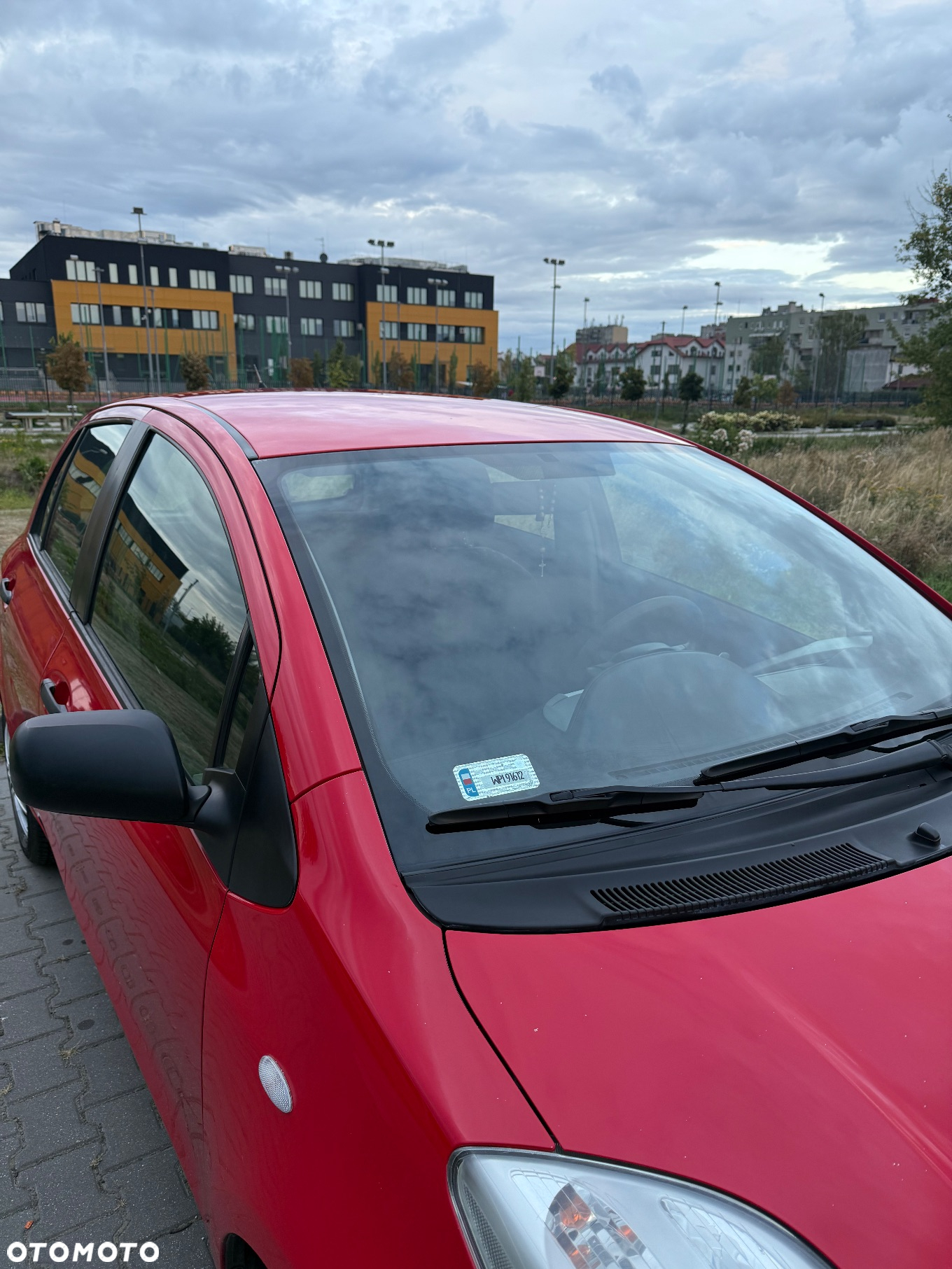 Toyota Yaris 1.3 Luna Premium - 11