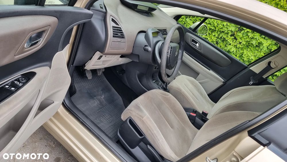 Citroën C4 1.6 16V Impress - 9