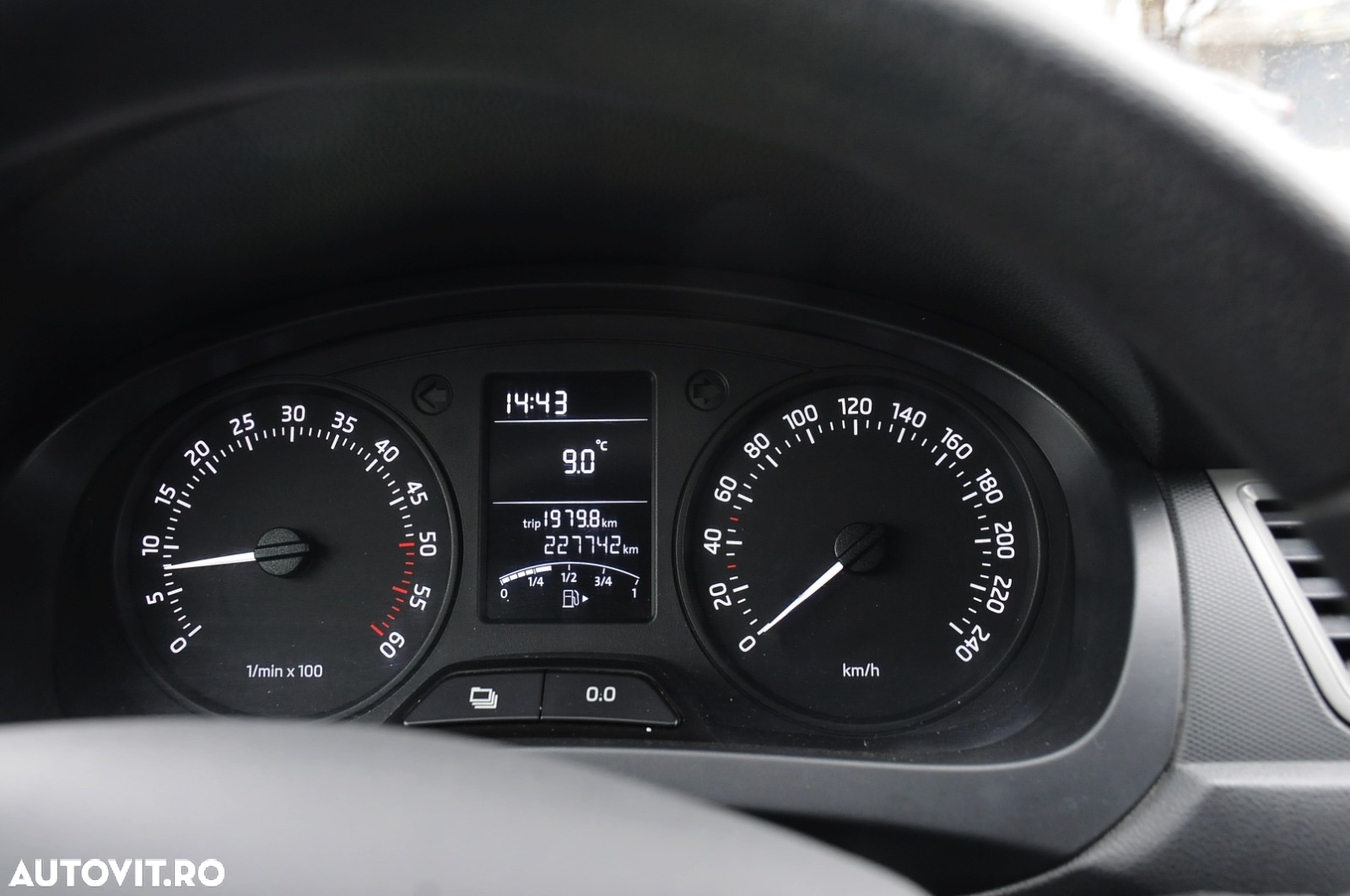 Skoda RAPID - 10