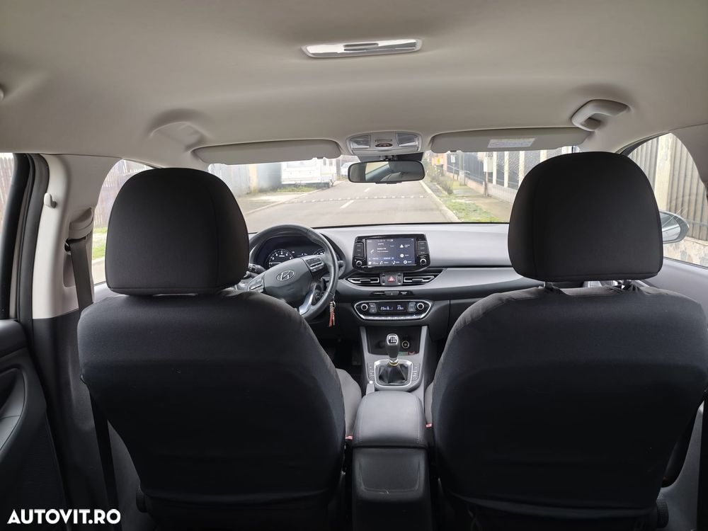 Hyundai i30 1.5 110CP 5DR M/T Highway - 6