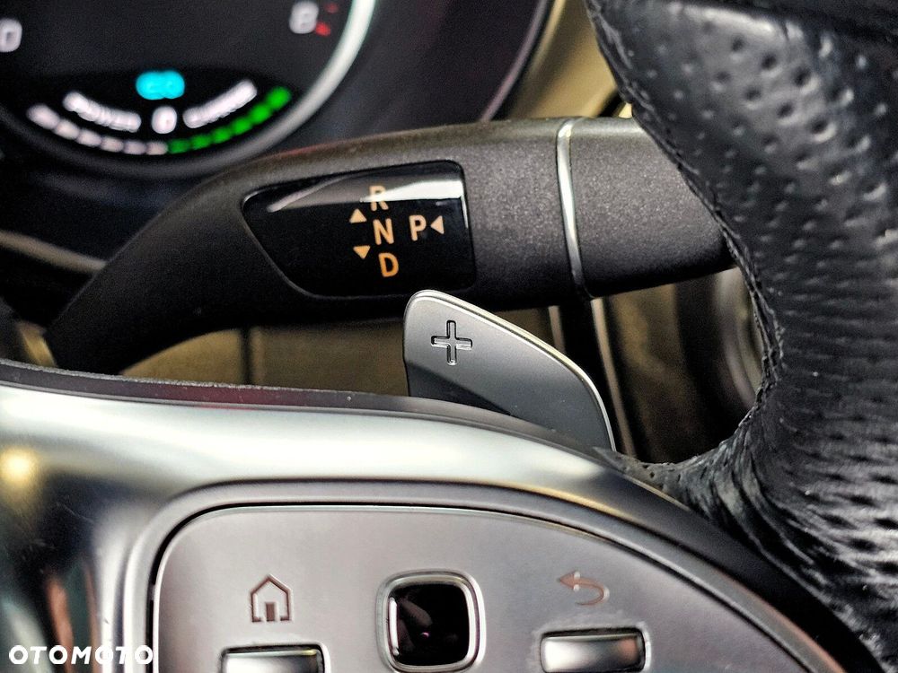 Mercedes-Benz GLC - 29