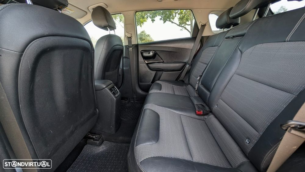 Kia Niro 1.6 GDi HEV - 12