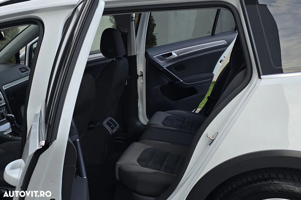 Volkswagen Golf 2.0 TDI SCR 4Motion DSG Alltrack - 10