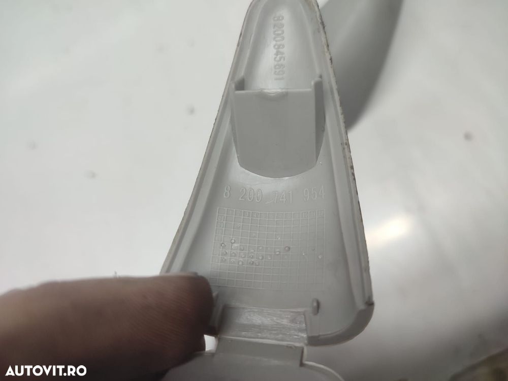 Maner plafon 8200741954 Dacia Lodgy 1 [2013 - 2020] 1.5 DCI K9K612 - 3