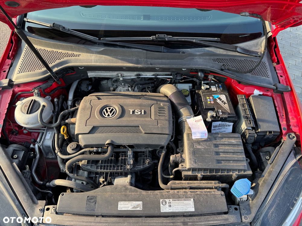 Volkswagen Golf - 34