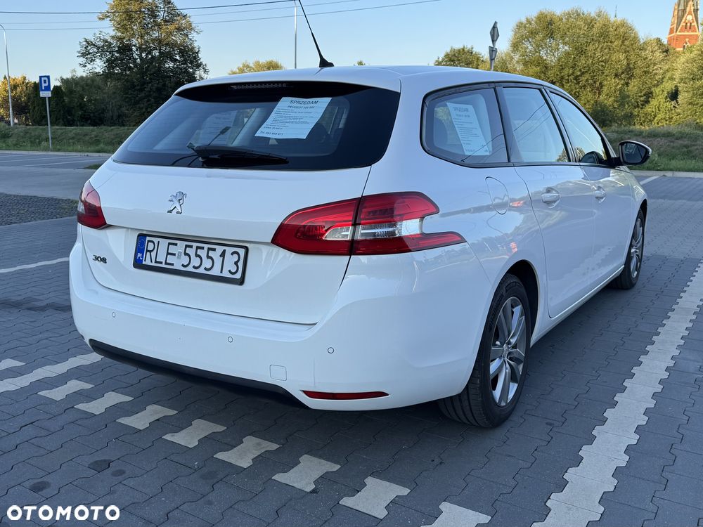 Peugeot 308 - 5