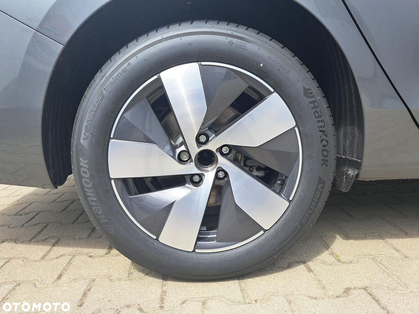 Volkswagen Passat - 18