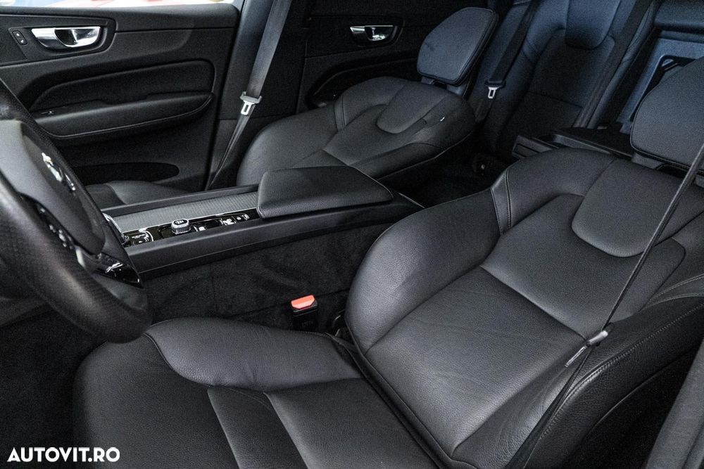 Volvo XC 60 Recharge T8 Twin Engine eAWD Inscription - 22