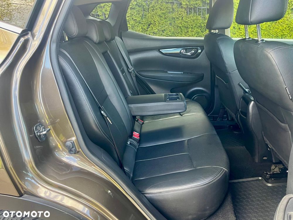 Nissan Qashqai 1.6 DCi Tekna Xtronic - 23