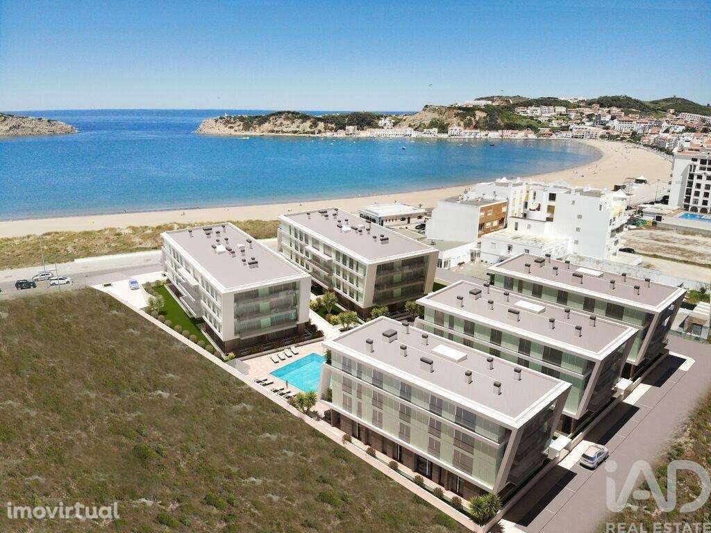 Apartamento T2 em São Martinho do Porto de 67,00 m2 - Grande imagem: 2/17